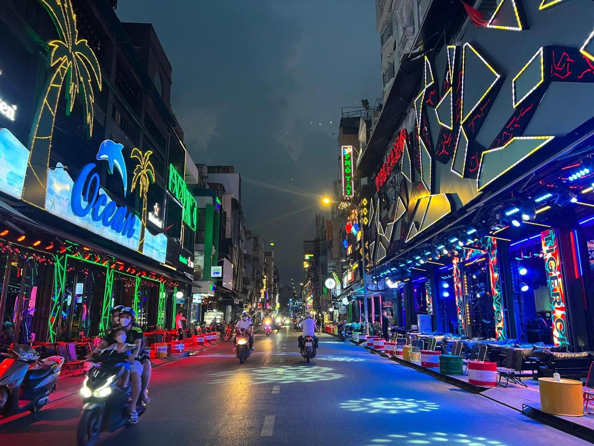 Mint Hotel Bui Vien Q1 Ho Chi Minh-staden Exteriör bild